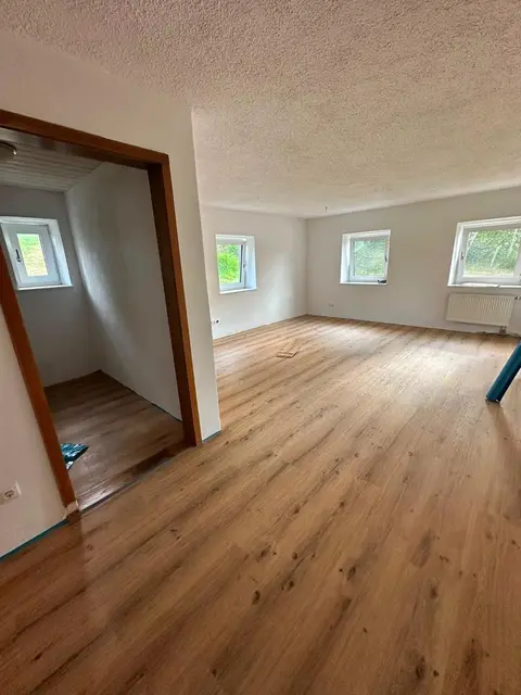 6-Zimmer-Haus zur Miete in Steinkirchen