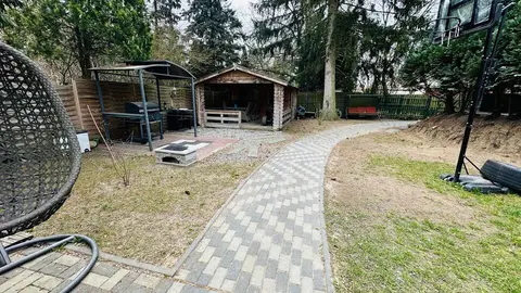 5-Zimmer-Haus zur Miete in Tempelhof
